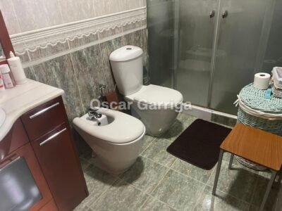 JOYAZA GALAICA; ADOSADO COMPUESTO POR SÓTANO; DOS PLANTAS Y BAJO CUBIERTA; TOTALMENTE AMUEBLADOS CON CALIDAD Y BUEN GUSTO. CAMBEO, COLES, OURENSE (SPAIN).