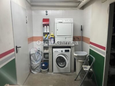JOYAZA GALAICA; ADOSADO COMPUESTO POR SÓTANO; DOS PLANTAS Y BAJO CUBIERTA; TOTALMENTE AMUEBLADOS CON CALIDAD Y BUEN GUSTO. CAMBEO, COLES, OURENSE (SPAIN).