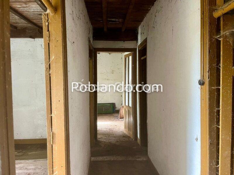 ENORME POTENCIAL DE ESTE INMUEBLE DEL RURAL QUE NECESITA REFORMA INTEGRAL EN SU INTERIOR Y TEJADO. CUENTA CON PATIO DELANTERO Y OTRAS DOS FINCAS COLINDANTES. A TORRE DE LOEDA, PIÑOR, OURENSE (SPAIN).