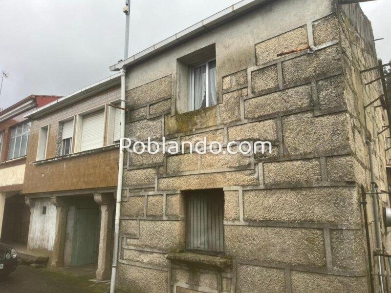 CASA DE PUEBLO, CON PATIO, POZO Y GALPÓN INDEPENDIENTE. DACÓN, MASIDE, OURENSE.