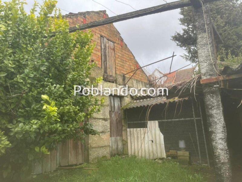 CASA DE PUEBLO, CON PATIO, POZO Y GALPÓN INDEPENDIENTE. DACÓN, MASIDE, OURENSE.