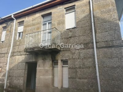 FANTÁSTICA ESTRUCTURA DE PIEDRA CON TEJADO EN BUEN ESTADO. POUSADA, MASIDE, OURENSE.