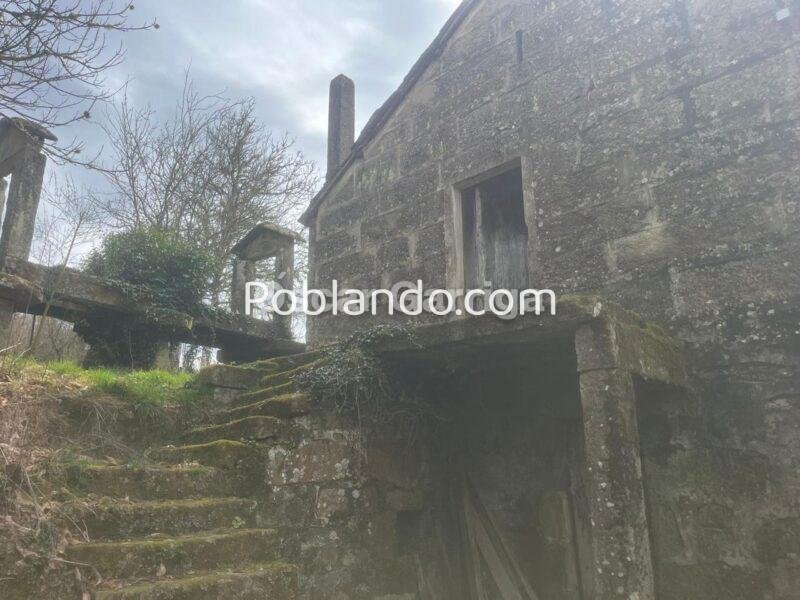 FANTÁSTICO POTENCIAL DE ESTA CASA DEL RURAL GALLEGO PARA RESTAURAR DESDE SU ESTRUCTURA. CANGUES, O IRIXO (OURENSE).
