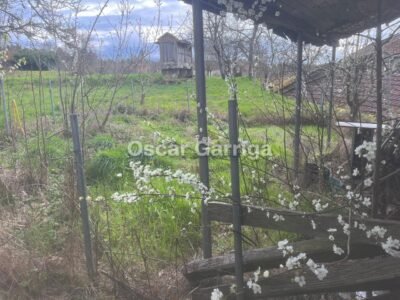 FANTÁSTICO POTENCIAL DE ESTA CASA DEL RURAL GALLEGO PARA RESTAURAR DESDE SU ESTRUCTURA. CANGUES, O IRIXO (OURENSE).