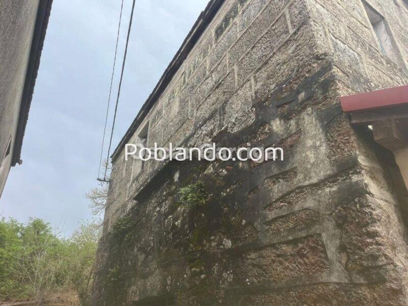 FANTÁSTICO POTENCIAL DE ESTA CASA DEL RURAL GALLEGO PARA RESTAURAR DESDE SU ESTRUCTURA. CANGUES, O IRIXO (OURENSE).