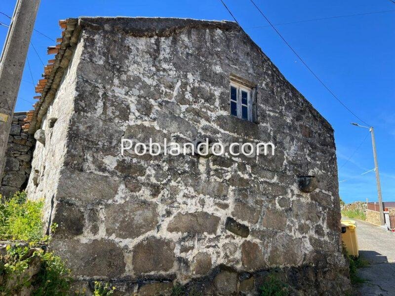 CASITA DE PUEBLO PARA REFORMAR ÍNTEGRAMENTE. LOBIOS (OURENSE).