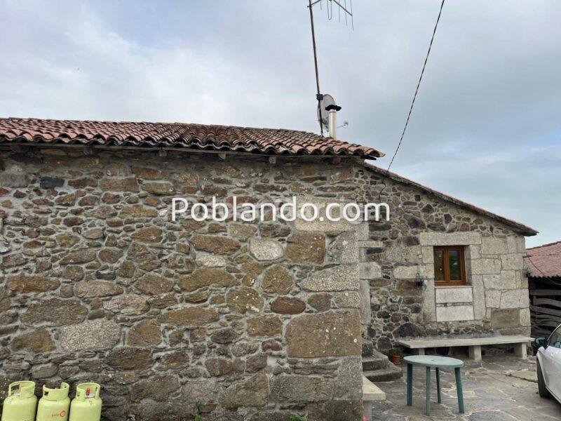 FANTÁSTICA PROPIEDAD COMPUESTA DE VIVIENDA, CAPILLA, PAJAR, HÓRREO,... DENTRO DE UNA FINCA DE 20.000 M2. CHANTADA, LUGO (SPAIN)