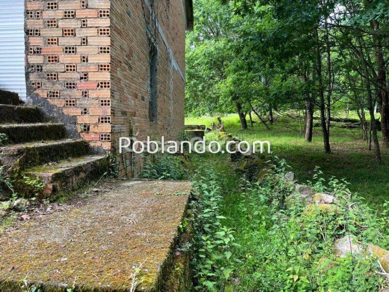 CASA PARA FINALIZAR, CON ESTRUCTURA, DIVISIONES REALIZADAS Y TEJADO EN PERFECTO ESTADO. TAMALLANCOS, VILLAMARÍN (OURENSE)