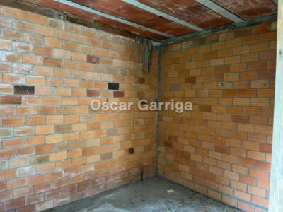 CASA PARA FINALIZAR, CON ESTRUCTURA, DIVISIONES REALIZADAS Y TEJADO EN PERFECTO ESTADO. TAMALLANCOS, VILLAMARÍN (OURENSE)