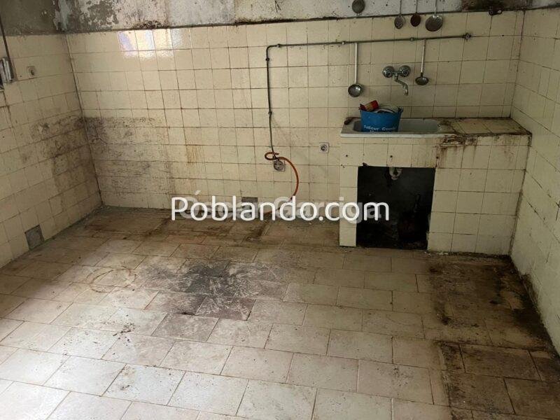 CASA PARA FINALIZAR, CON ESTRUCTURA, DIVISIONES REALIZADAS Y TEJADO EN PERFECTO ESTADO. TAMALLANCOS, VILLAMARÍN (OURENSE)