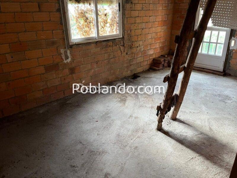 CASA PARA FINALIZAR, CON ESTRUCTURA, DIVISIONES REALIZADAS Y TEJADO EN PERFECTO ESTADO. TAMALLANCOS, VILLAMARÍN (OURENSE)