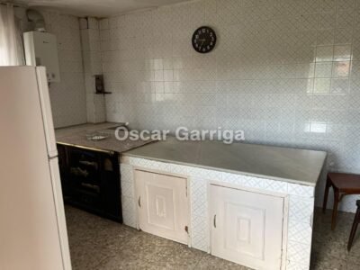 INMUEBLE COMPUESTO POR VIVIENDA, GALPONES Y FINCAS CONTIGUAS, A 4 KM DE O CARBALLIÑO. SAA, SEOANE, CARBALLIÑO (OURENSE).