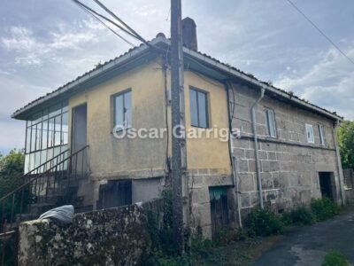 CASA DE PUEBLO (200 M2), CON FINCA DE 800 M2 A POCOS MINUTOS DE OURENSE. BOUZAS, VILLAMARÍN (OURENSE).