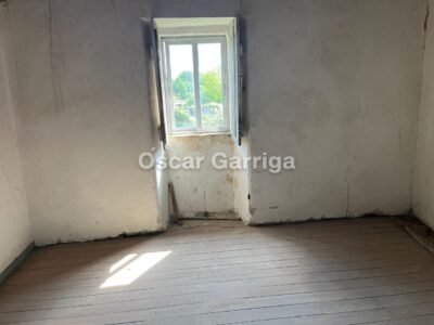 CASA DE PUEBLO (200 M2), CON FINCA DE 800 M2 A POCOS MINUTOS DE OURENSE. BOUZAS, VILLAMARÍN (OURENSE).