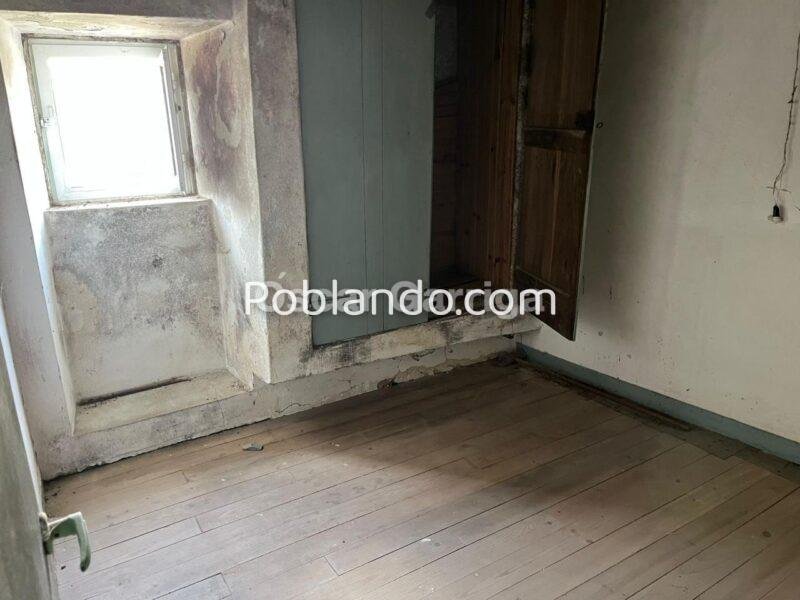 CASA DE PUEBLO (200 M2), CON FINCA DE 800 M2 A POCOS MINUTOS DE OURENSE. BOUZAS, VILLAMARÍN (OURENSE).