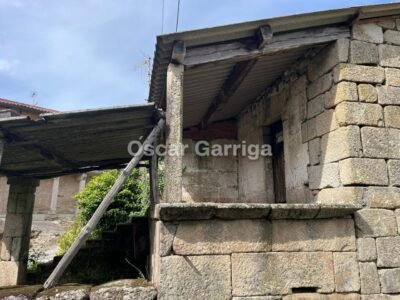 CASA DE PUEBLO PARA FINALIZAR, PARTINEDO DEL SOLAR, PAREDES DE PIEDRA Y FORJADO DE HORMIGÓN. BOUZAS, VILLAMARÍN (OURENSE).
