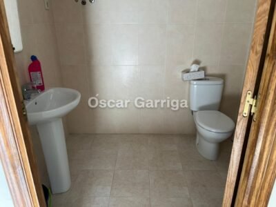 FANTÁSTICO INMUEBLE (243 m2) RECIEN REFORMADO. TRES PLANTAS DIÁFANAS. LA P.BAJA LISTA PARA ENTRAR A VIVIR CON MUY POCA INVERSIÓN. CEA, OURENSE (SPAIN).