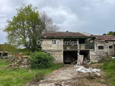 CASA PARA RESTAURAR EN EL RURAL GALLEGO, DENTRO DE UNA FINCA DE 1.000 M2. A 10 MINUTOS DE O CARBALLIÑO. PEDRIÑA, O IRIXO (OURENSE).