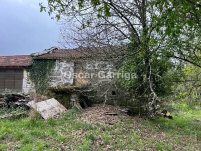 CASA PARA RESTAURAR EN EL RURAL GALLEGO, DENTRO DE UNA FINCA DE 1.000 M2. A 10 MINUTOS DE O CARBALLIÑO. PEDRIÑA, O IRIXO (OURENSE).
