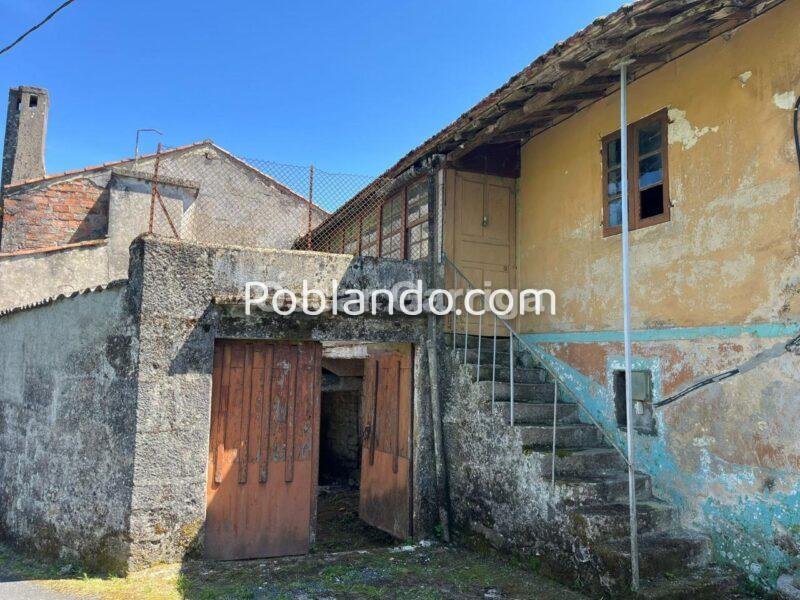 INMUEBLE PARA REFORMA ÍNTEGRA. ÚNICAMENTE SE APROVECHA EL SOLAR Y LAS PAREDES. BARRÁN, PIÑOR (OURENSE).