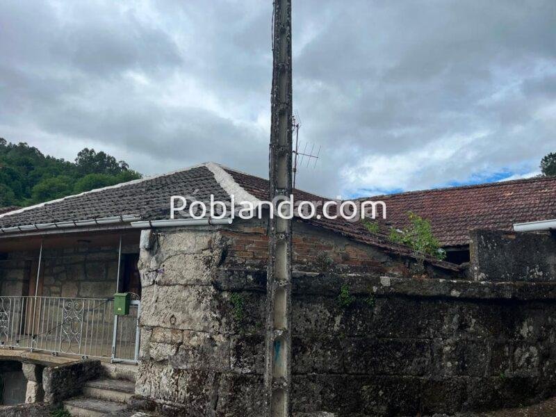 FANTÁSTICO INMUEBLE PARA REFORMAR A MEDIO CAMINO ENTRE O CARBALLIÑO Y O RIBEIRO. SAN FIZ DO VARÓN, CARBALLIÑO (OURENSE).