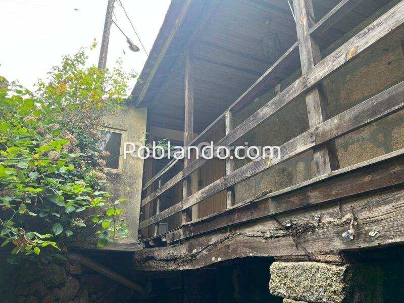 FANTÁSTICO INMUEBLE PARA REFORMAR A MEDIO CAMINO ENTRE O CARBALLIÑO Y O RIBEIRO. SAN FIZ DO VARÓN, CARBALLIÑO (OURENSE).