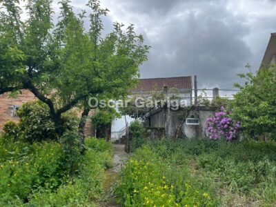 CASA DE PUEBLO GALLEGA, CON FINCA COLINDANTE, GARAJE, PLANTA BAJA Y DOS PLANTAS ALTAS. A TOLDA, CARBALLEDO (LUGO)