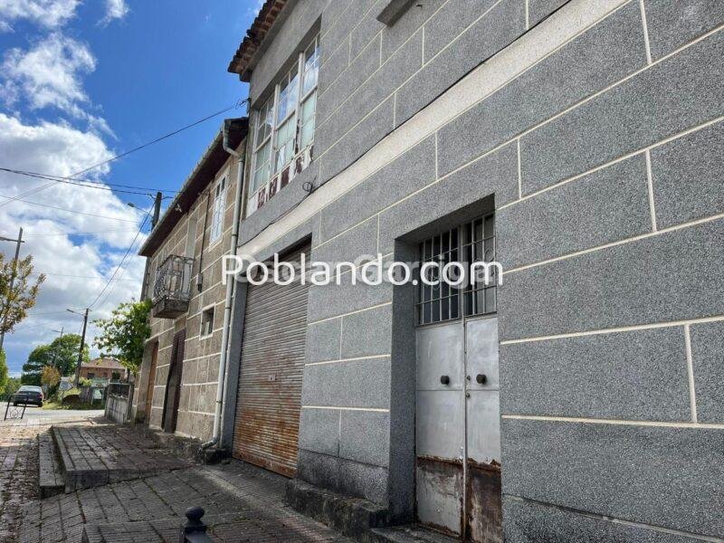 CASA DEL RURAL, FORMADA POR DOS CUERPOS DE CONSTRUCCIÓN, Y PEQUEÑA FINCA COLINDANTE. REGISTRADA. A TOLDA, CARBALLEDO (LUGO)