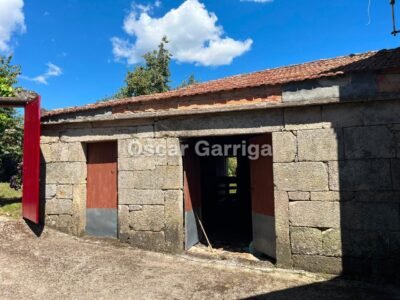 VIVIENDA LISTA PARA ENTRAR A VIVIR, GARAJE Y BODEGA INDEPENDIENTES, MAS FINCA DE 2091 m2. BARRÁN, PIÑOR (OURENSE)