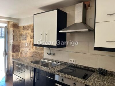 VIVIENDA LISTA PARA ENTRAR A VIVIR, GARAJE Y BODEGA INDEPENDIENTES, MAS FINCA DE 2091 m2. BARRÁN, PIÑOR (OURENSE)