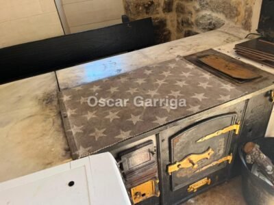 VIVIENDA LISTA PARA ENTRAR A VIVIR, GARAJE Y BODEGA INDEPENDIENTES, MAS FINCA DE 2091 m2. BARRÁN, PIÑOR (OURENSE)