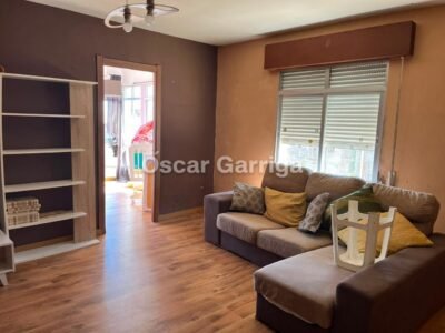 VIVIENDA LISTA PARA ENTRAR A VIVIR, GARAJE Y BODEGA INDEPENDIENTES, MAS FINCA DE 2091 m2. BARRÁN, PIÑOR (OURENSE)