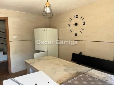 VIVIENDA LISTA PARA ENTRAR A VIVIR, GARAJE Y BODEGA INDEPENDIENTES, MAS FINCA DE 2091 m2. BARRÁN, PIÑOR (OURENSE)