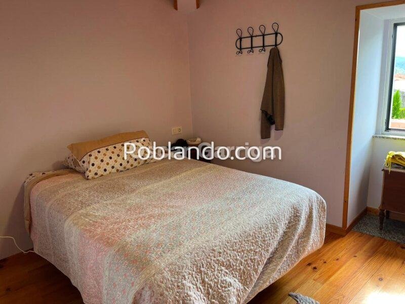 En el corazón de Quintela de Leirado (Ourense) te espera esta amplia vivienda de 243 m², perfecta para quienes buscan tranquilidad, espacio y calidad de vida, sin renunciar a todos los servicios