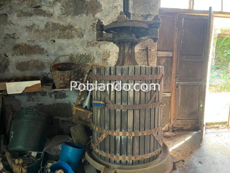 EN VENTA EN LEIRO (OURENSE)