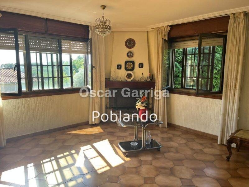 VIVIENDA INDEPENDIENTE TOTALMENTE AMUEBLADA DE 252 m2, CON FINCA DE 1350 m2 Y DOS DEPENDENCIAS AGRÍCOLAS DE 122m2 y 20 m2 RESPECTIVAMENTE. O BOLO, MASIDE, OURENSE, GALICIA (SPAIN)).