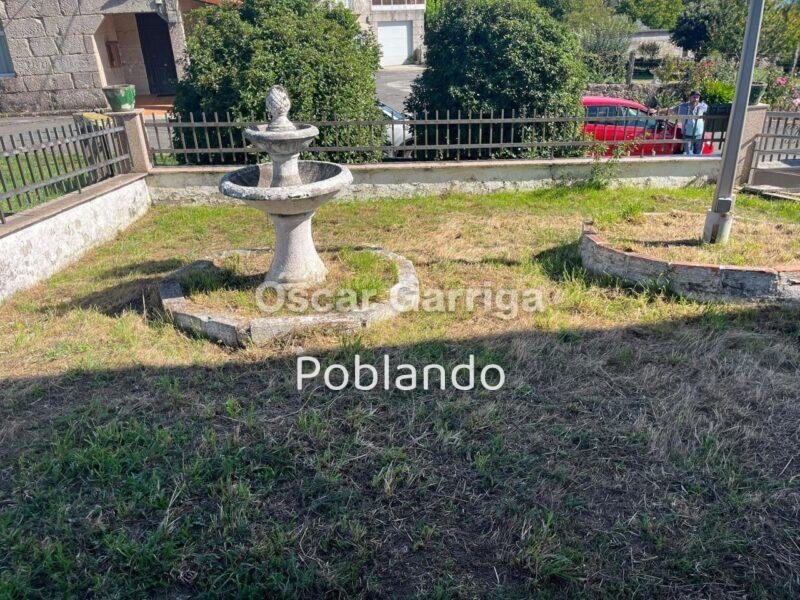 VIVIENDA INDEPENDIENTE TOTALMENTE AMUEBLADA DE 252 m2, CON FINCA DE 1350 m2 Y DOS DEPENDENCIAS AGRÍCOLAS DE 122m2 y 20 m2 RESPECTIVAMENTE. O BOLO, MASIDE, OURENSE, GALICIA (SPAIN)).