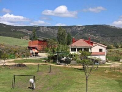 CASA RURAL EN FINCA DE 6.700 M2