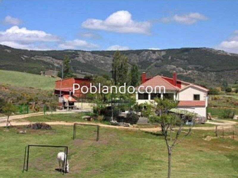 CASA RURAL EN FINCA DE 6.700 M2