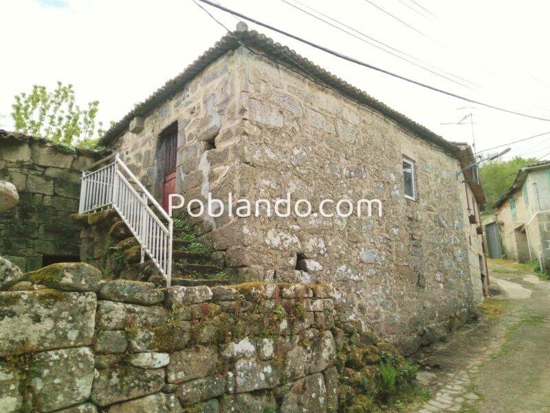 CASA TOTALMENTE REGISTRADA, ESCRITURADA Y CON AGUA GRATUITA