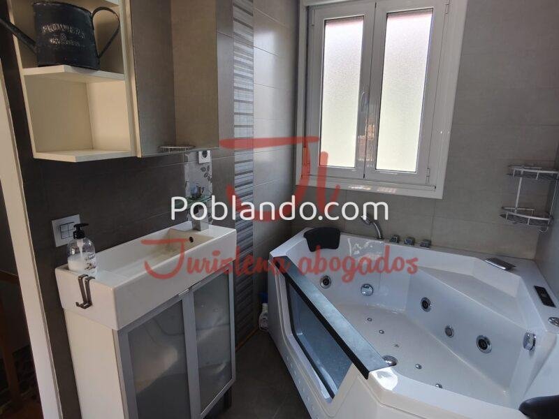 CASA CON TERRAZA Y VISTAS