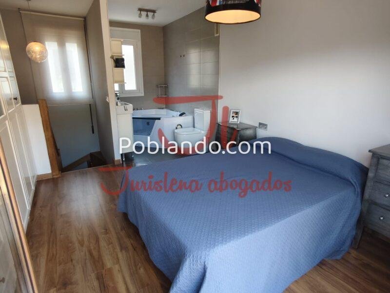 CASA CON TERRAZA Y VISTAS
