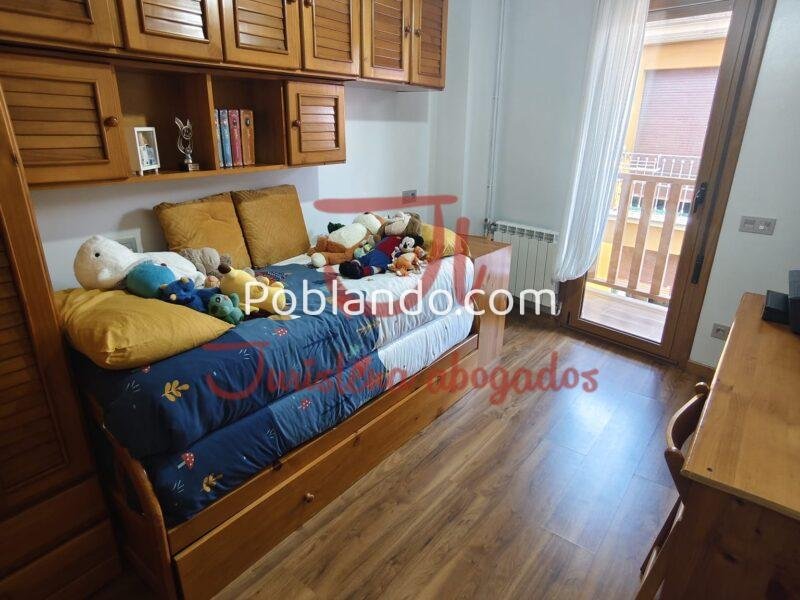 CASA CON TERRAZA Y VISTAS