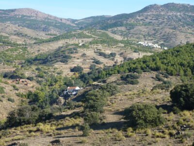 Finca rústica con cortijo y 46,61 ha en el Parque Natural Sierra de Baza