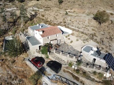 Finca rústica con cortijo y 46,61 ha en el Parque Natural Sierra de Baza