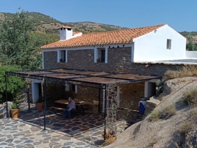 Finca rústica con cortijo y 46,61 ha en el Parque Natural Sierra de Baza
