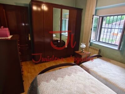 CASA CON JARDÍN Y GARAJE EN EL POBLADO MINERO DE BUSTIELLO (BIEN DE INTERÉS CULTURAL)