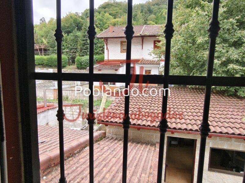 CASA CON JARDÍN Y GARAJE EN EL POBLADO MINERO DE BUSTIELLO (BIEN DE INTERÉS CULTURAL)