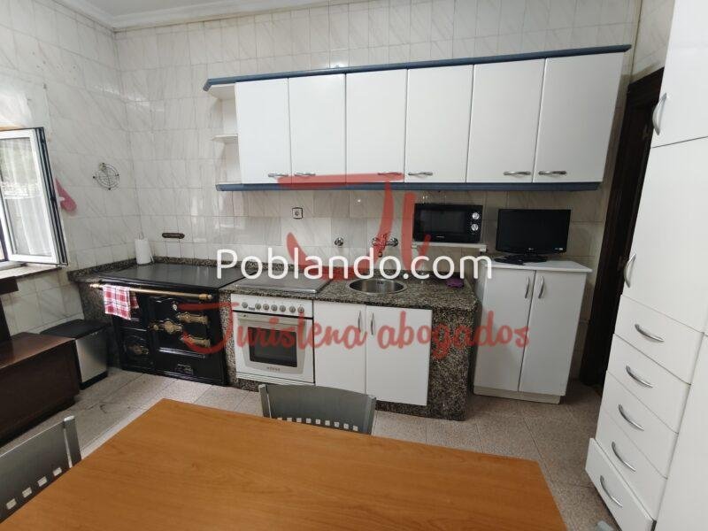 CASA CON JARDÍN Y GARAJE EN EL POBLADO MINERO DE BUSTIELLO (BIEN DE INTERÉS CULTURAL)