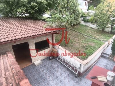 CASA CON JARDÍN Y GARAJE EN EL POBLADO MINERO DE BUSTIELLO (BIEN DE INTERÉS CULTURAL)